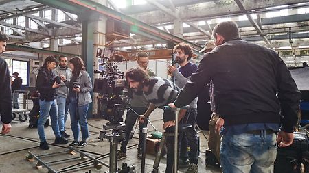 rock-n-roll-robot-marco-bocci-alla-mdp-e-dietro-federico-annicchiarico-arri-alexa-mini-ultra-prime-lenses