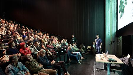 11-2021-arri-camerimage-academy-seminar-art-adams-alexa35-workflow-olek-urbanski