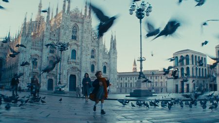 4-shots-taken-with-arri-trinity-milano-cathedral-square-entrance-emanuele-zarlenga