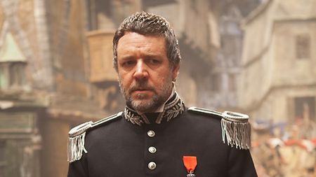 Bild2_miserables_crowe_400937a-768x432